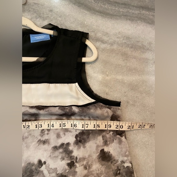 Simply Vera Wang Size L Black Gray Lightweight Watercolor Drop-Tail Hem Tank Top - Picture 11 of 11